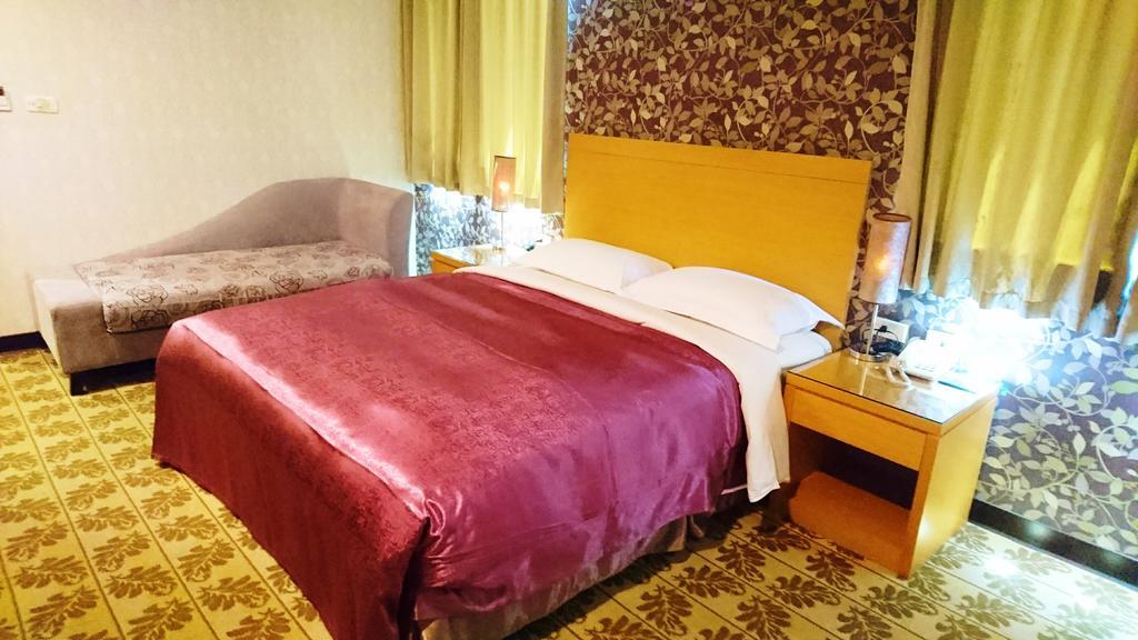 Metropolis Hotel Taoyuan Eksteriør bilde