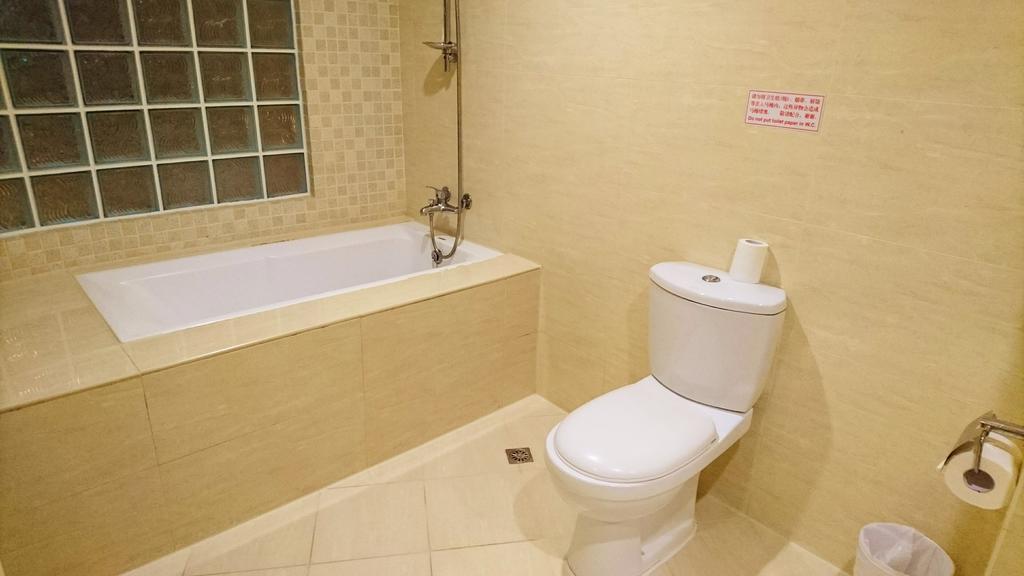 Metropolis Hotel Taoyuan Eksteriør bilde